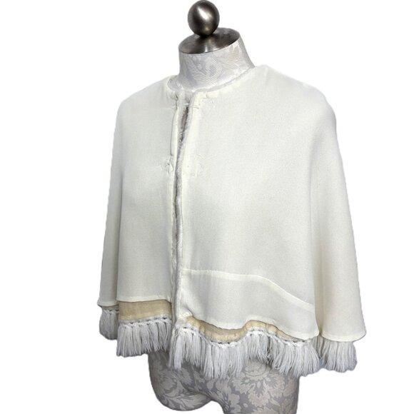 Vintage 60’s 70’s Handcrafted White Faux Fur Capelet With Fringe - Picture 11 of 13